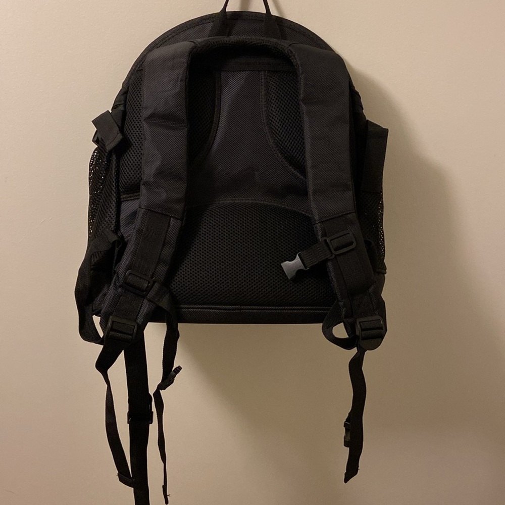 Pet Carrier Backpack - Picture 5 of 9